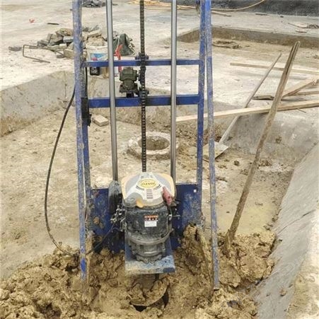 工地掏桩芯孔取土机 创丰手推支架式管桩掏土机对接延长钻杆9米